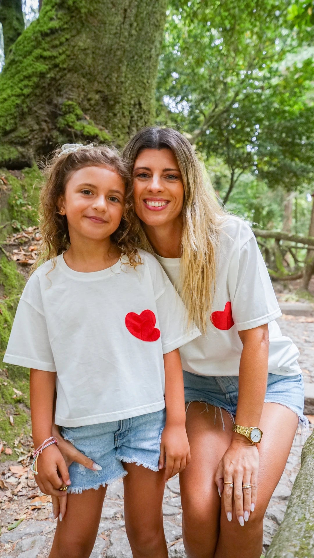 T-shirt Coração Menina